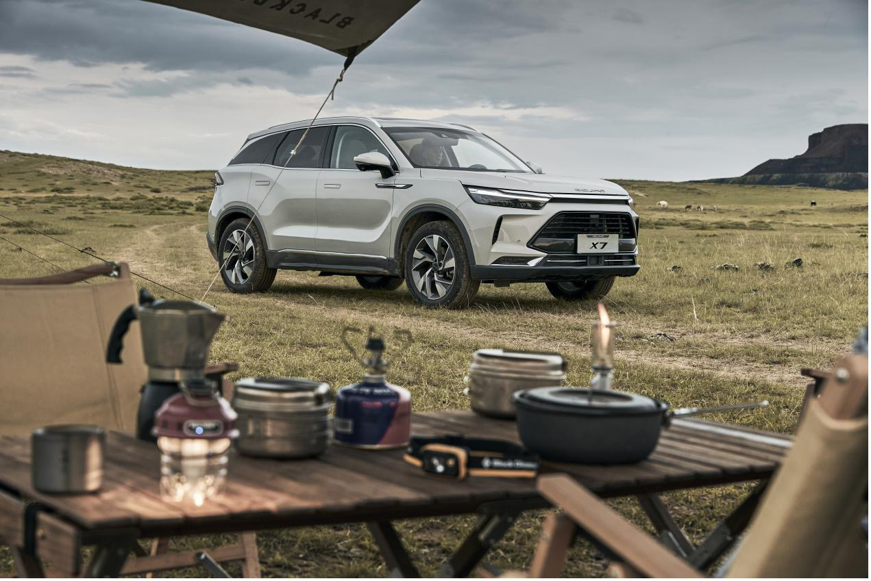 Whether you want to go outdoor camping or open a trunk caf, BAIC X7 is your best choice